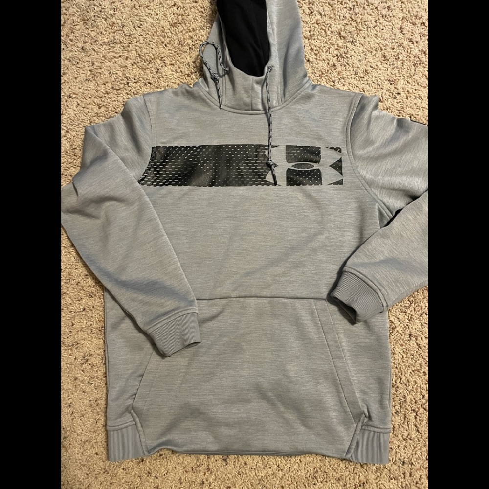Good condition Under Armor adult small hoodie